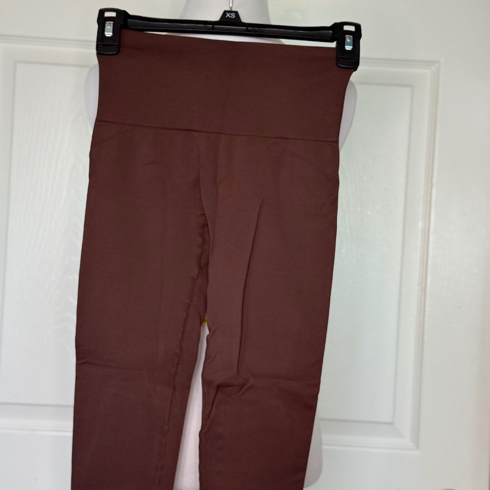 Ilus label leggings
